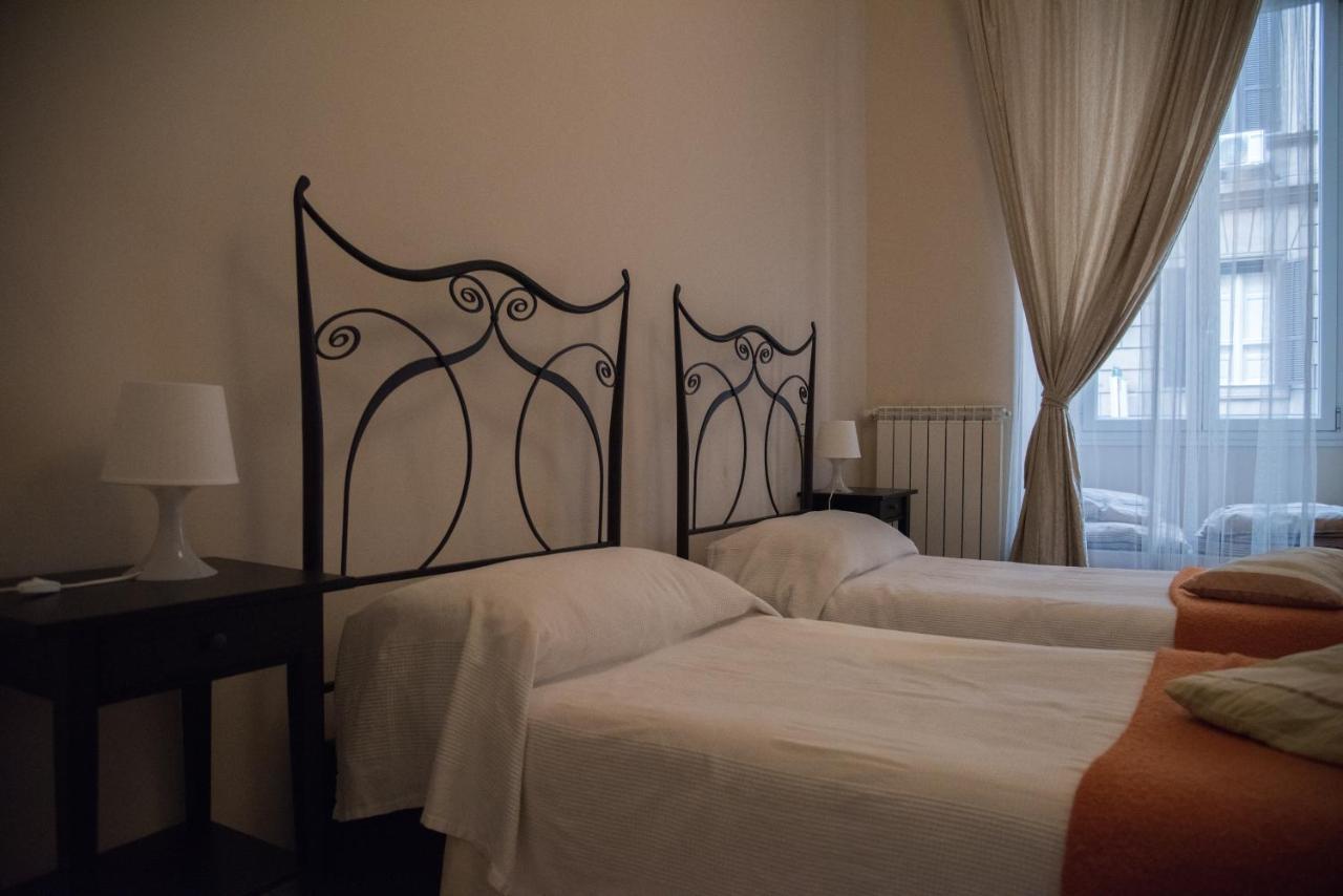 Beautiful And Spacious Apartment Next To Termini 10 Minutes From Coliseum מראה חיצוני תמונה